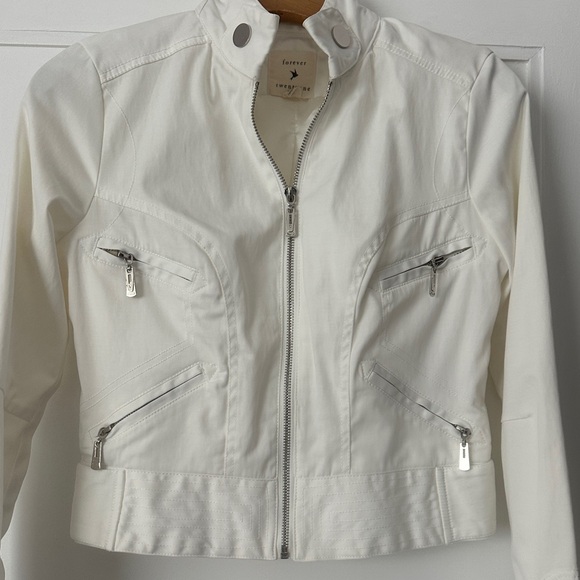 💫 Flash Sale💫White Moto Jacket - Picture 3 of 12